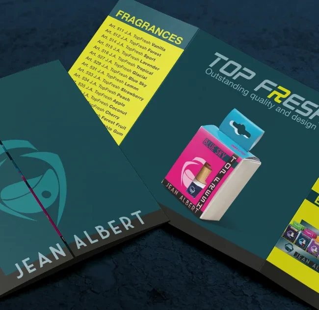Pieghevole a 3 ante con chiusura a finestra realizzato per Jean Albert, dedicato alla linea di profumi per auto